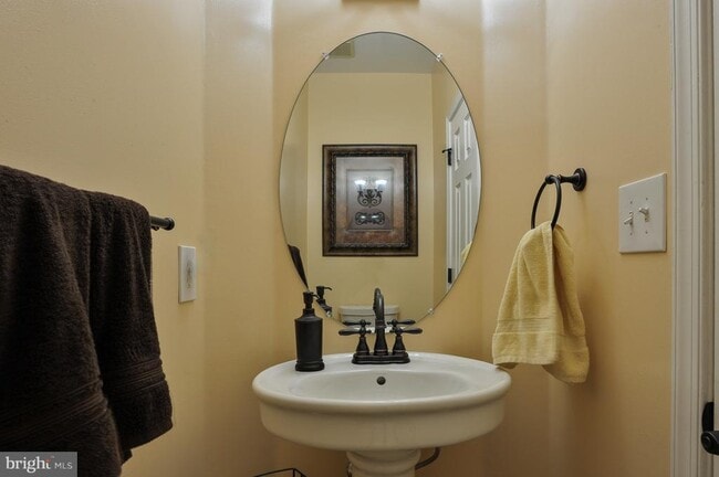 Building Photo - 5306 Sandyford St