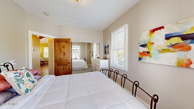 Building Photo - 4063 E Windsor Dr