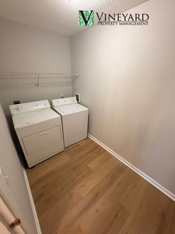 Building Photo - 6085 Sand Wedge Cir