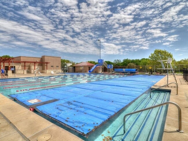 Building Photo - 12909 Modena Trail