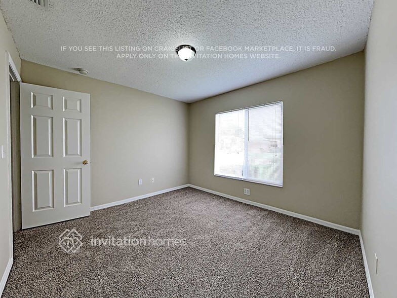 Building Photo - 11741 Brenford Crest Dr