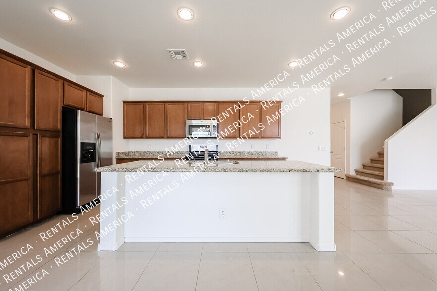 Building Photo - 20977 E Via De Olivos