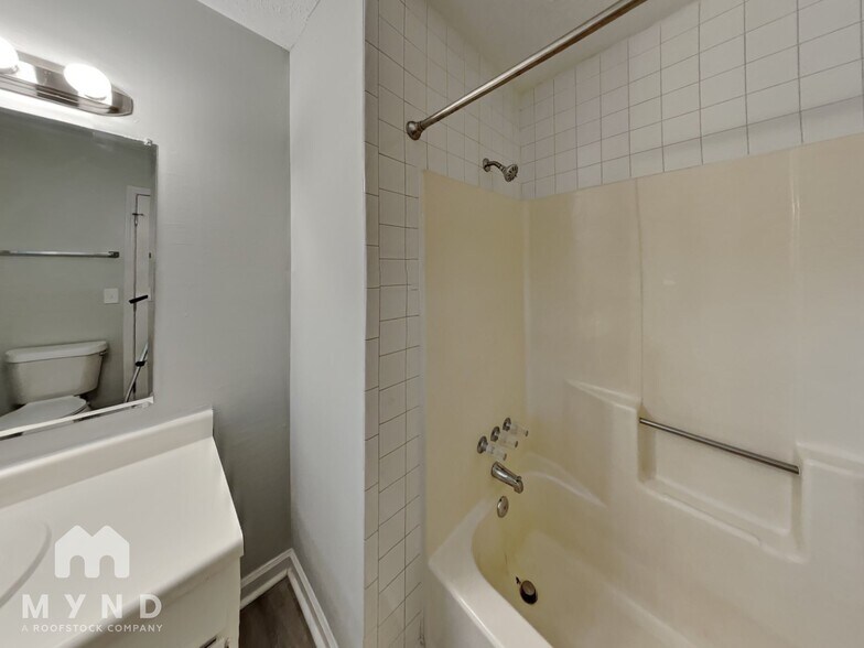 Building Photo - 870 Millard Farmer Rd