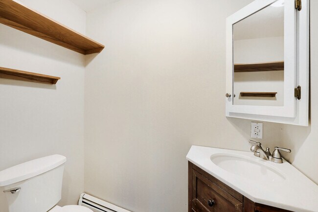 Building Photo - 21648 Mountsfield Dr