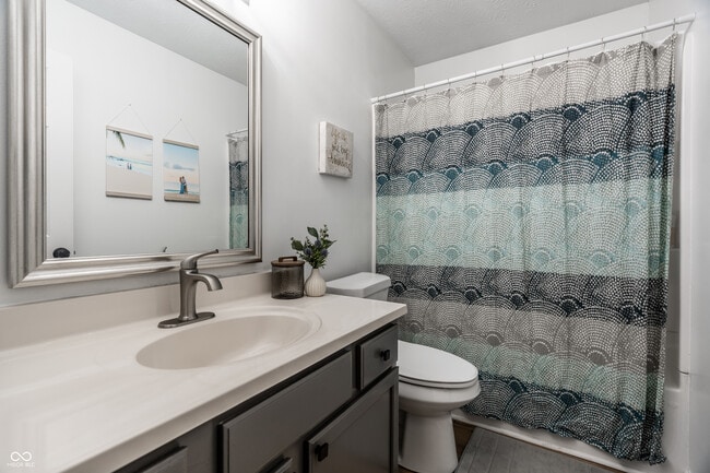 Building Photo - 9660 Overcrest Dr