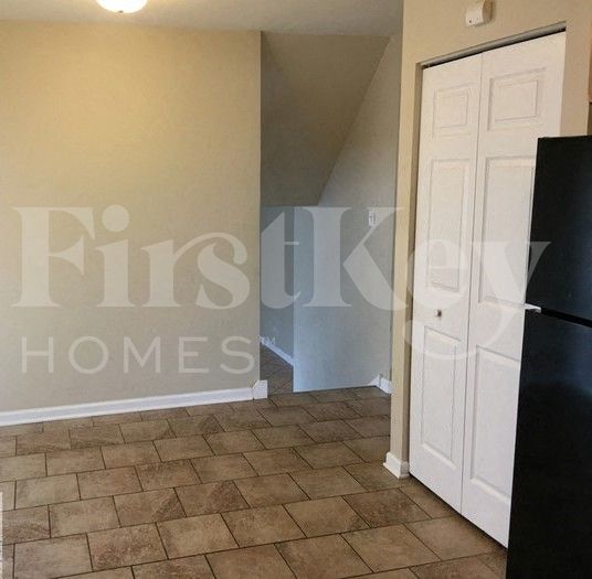 Building Photo - 17225 Coventry Ln