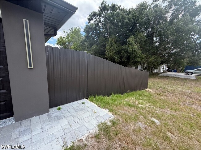 Building Photo - 15 Louisiana Rd