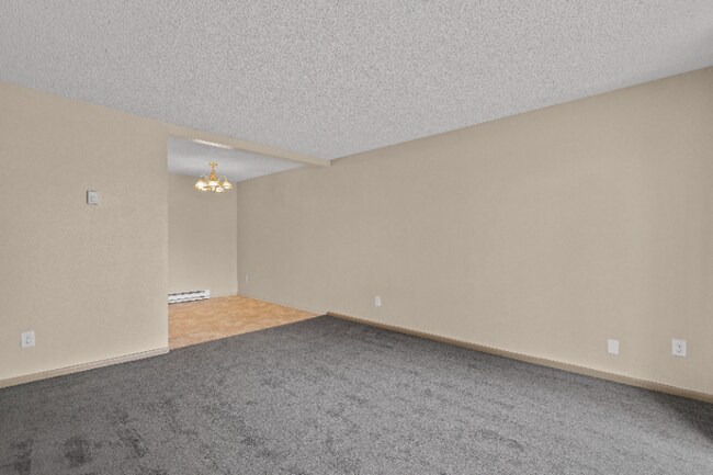 Building Photo - 11540 Pinehurst Way NE