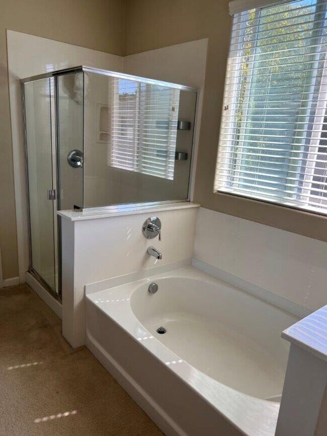 Building Photo - Modern 3 Bedroom 2 Bath 2 Story Vacaville Pets OK *Star Rentals