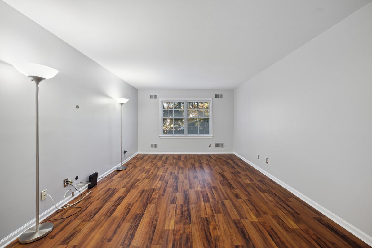 Building Photo - 70 Harristown Rd