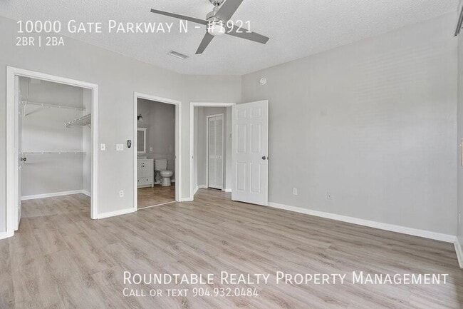 Building Photo - 10000 Gate Pkwy N