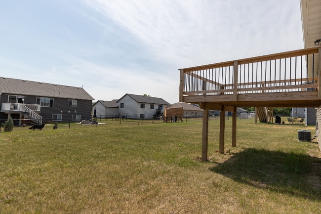 Building Photo - 3715 Fernwood Ln SW