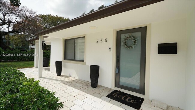 Building Photo - 255 Grant Dr