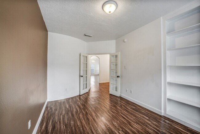 Building Photo - 16810 Noble Pass Ln