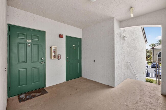 Building Photo - 236 Village Blvd