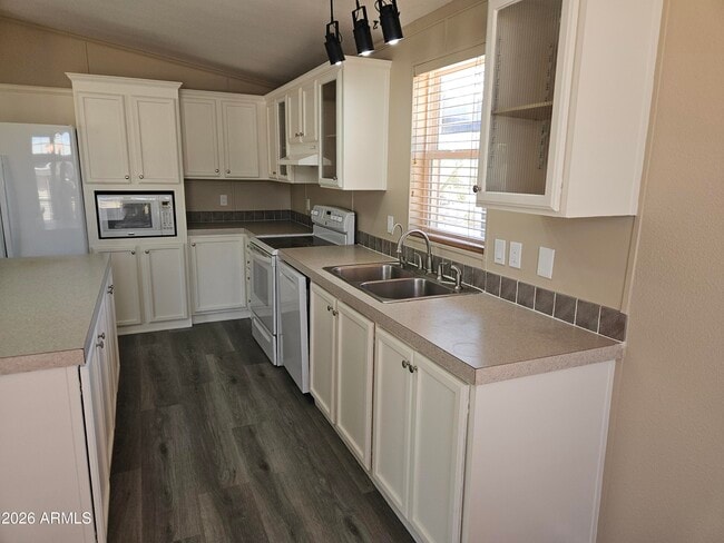 Building Photo - 56073 W Palillo Dr