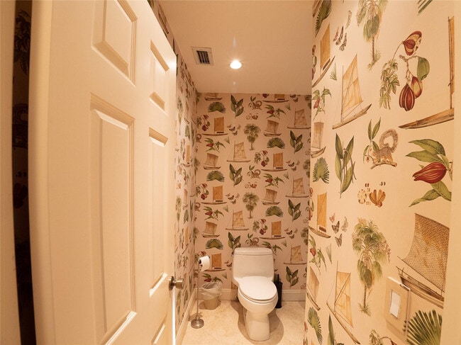 Building Photo - 2899 NW 26th Ave