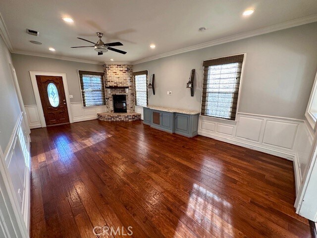 Building Photo - 519 E Stuart Ave