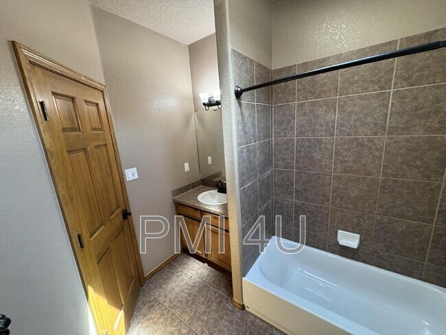 Building Photo - 4924 Costa Maresme Dr NW