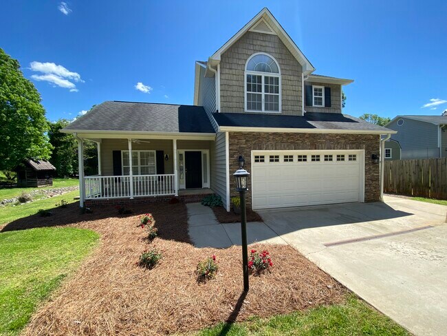 Building Photo - 100 Savannah Meadows Dr