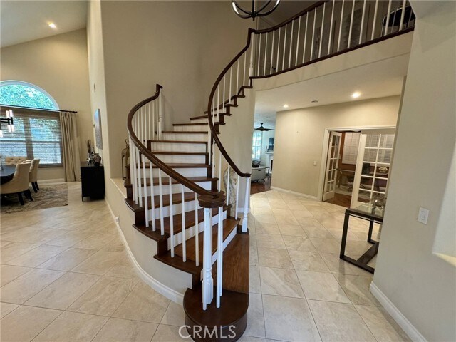 Building Photo - 6 Lakeridge