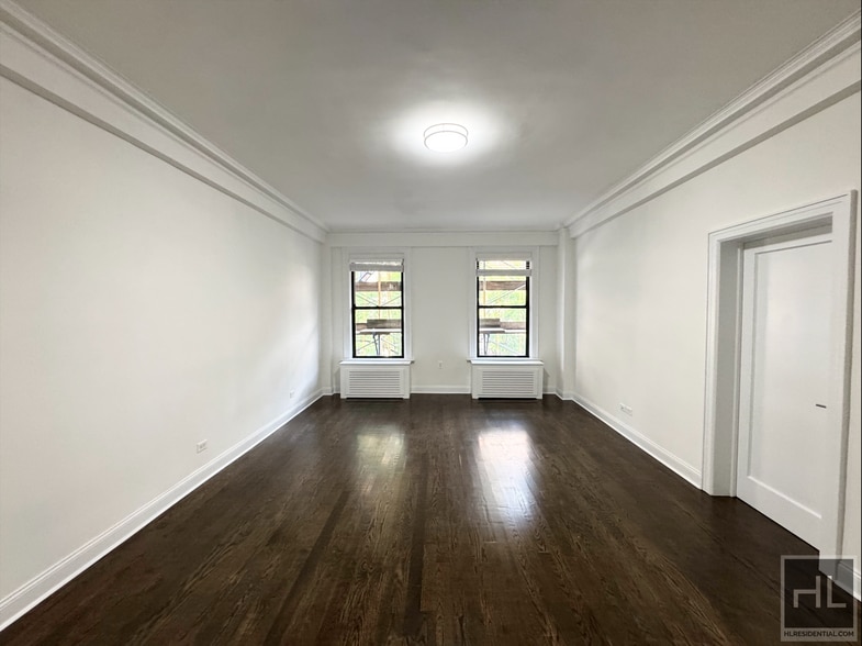 Primary Photo - WEST 72 STREET
