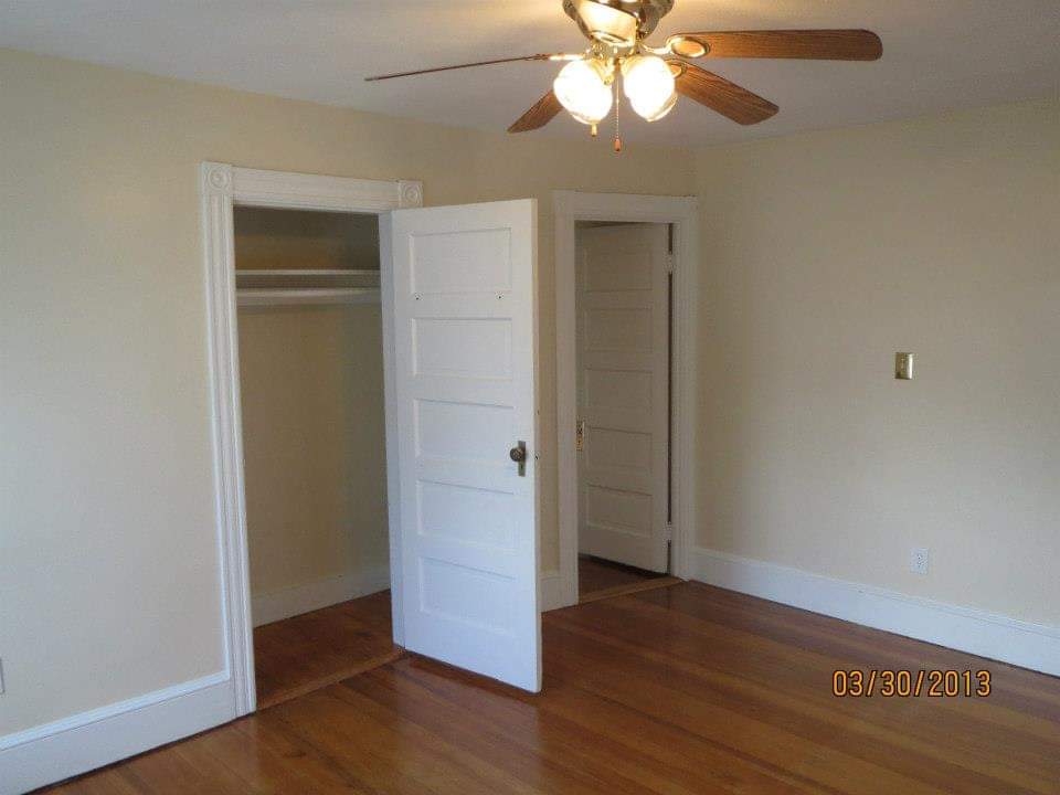 Building Photo - 1320 Cranston St