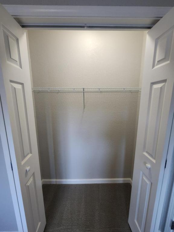 Building Photo - 205 Double Eagle Dr