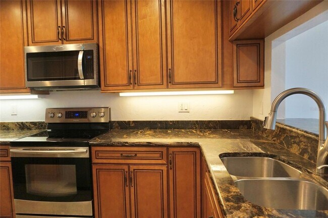 Building Photo - 504 Orange Blossom Dr