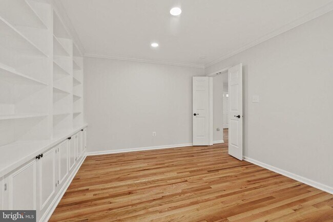 Building Photo - 6609 Heidi Ct