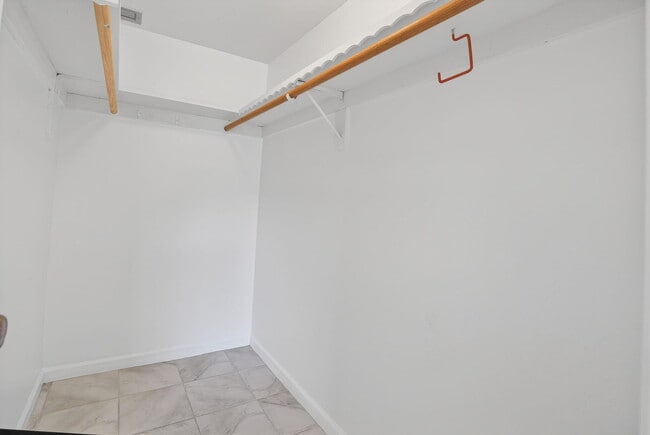 Building Photo - 300 N Hwy A1A