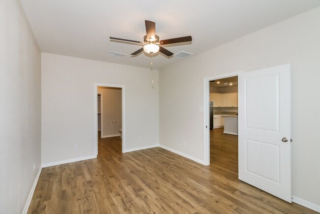 Building Photo - 7515 Tipton Meadow Way