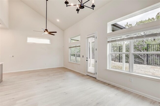 Building Photo - 2008 Kit Cir