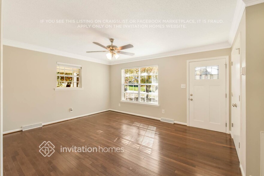 Building Photo - 112 Rockledge Dr