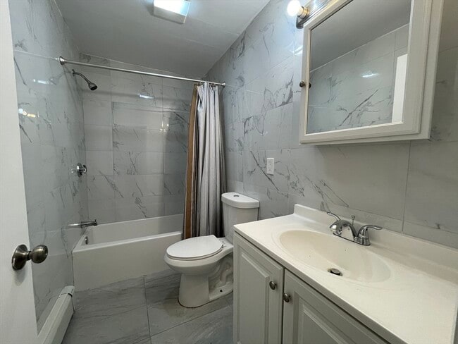 Building Photo - 338 K St