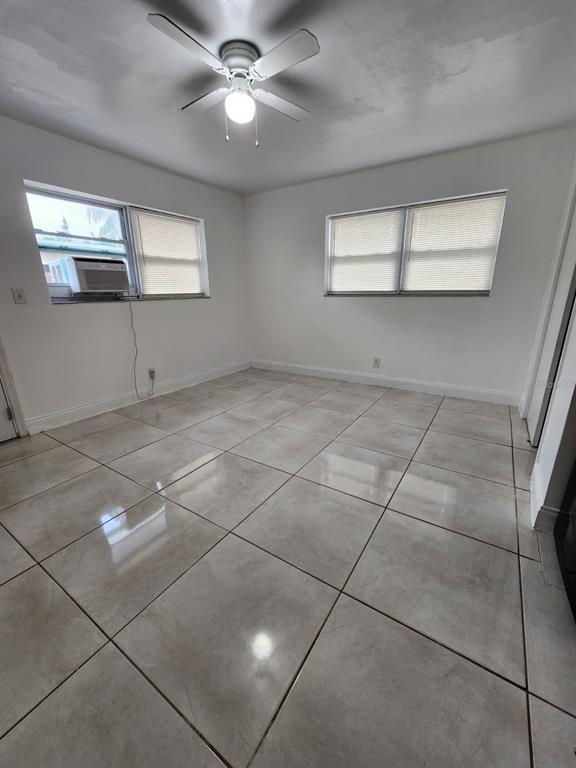 Building Photo - 3831 SW 11th St