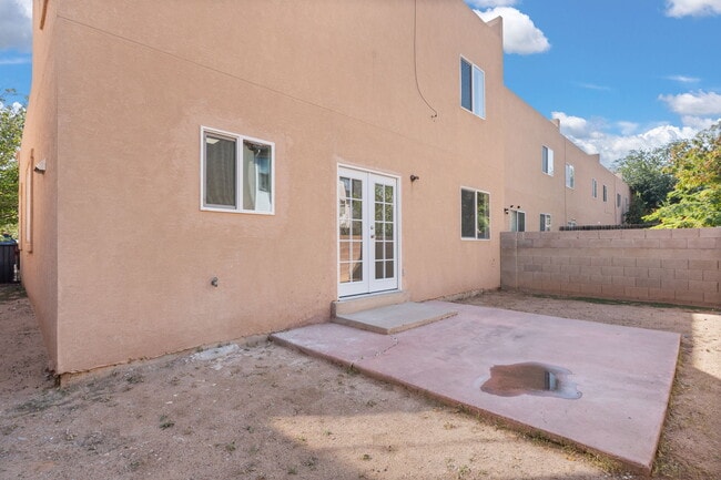 Building Photo - 2943 Quail Pointe Dr NW