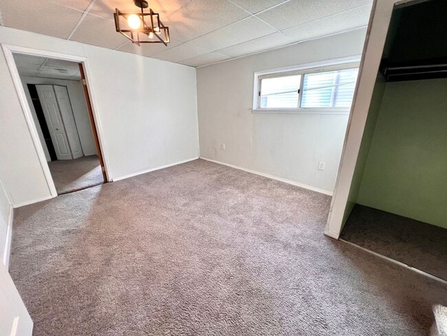 Building Photo - 3 Bedroom 1.5 Bath - Updated Home for Rent