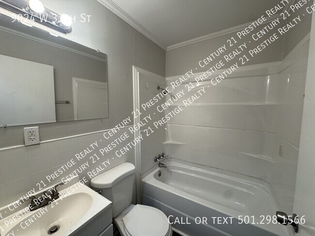 Building Photo - 9024 W 37th St