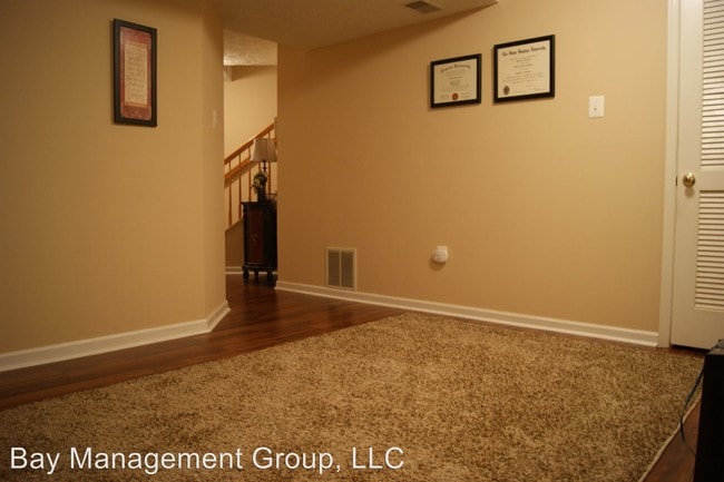 Building Photo - 9716 Morningview Cir