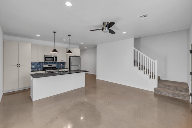 Building Photo - P.57 Kode Properties, LLC 1240-1242