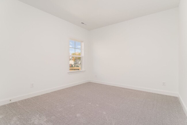 Building Photo - Newly Built 5 Bedroom Home in Knightdale!