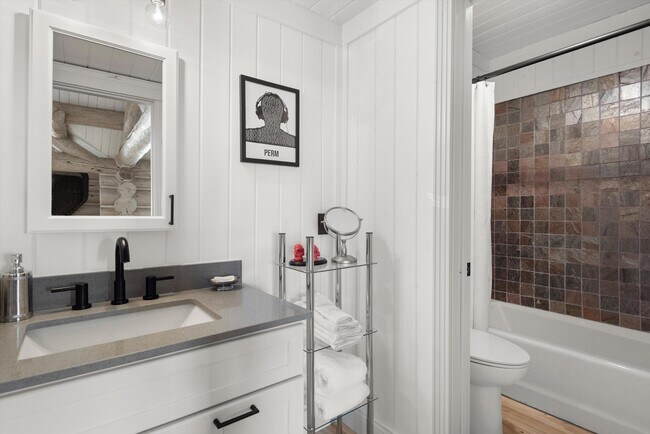 Building Photo - 1258 Juniper Hill Rd