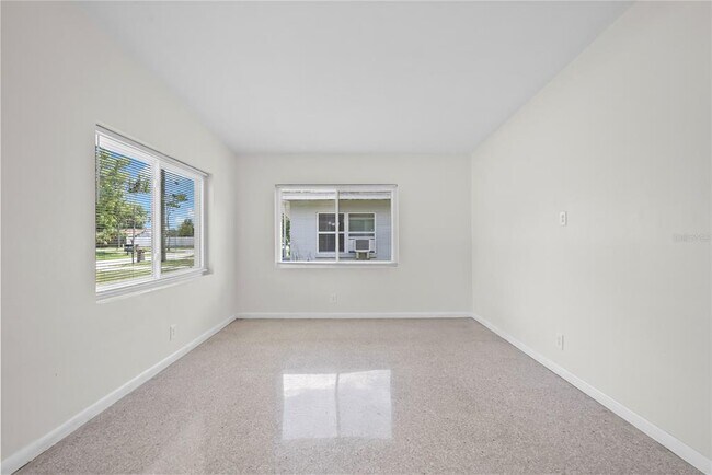 Building Photo - 5212 N Indiana Ave