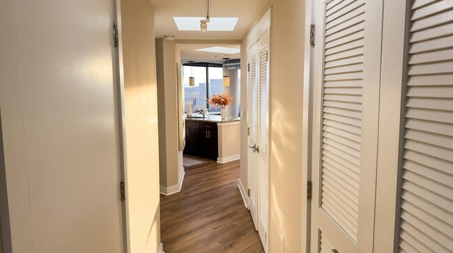 Building Photo - 1901 9th St NW