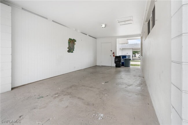 Building Photo - 27430 Village Garden Way