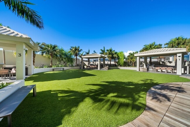 Building Photo - 2350 Sky Ala Moana West #2304