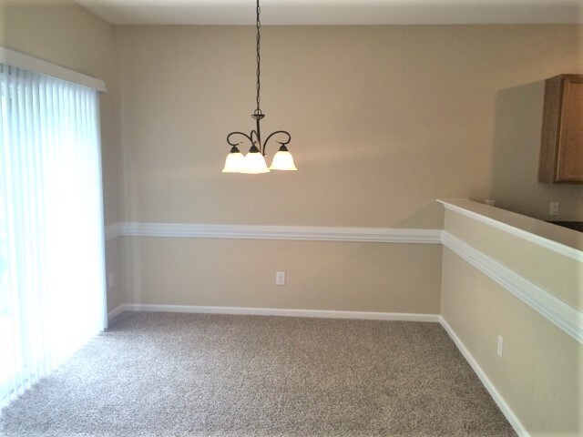 Building Photo - 2590 Leighswood Dr