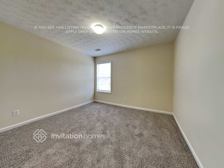 Building Photo - 401 Pondweed Dr