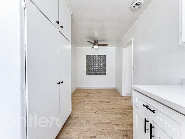 Building Photo - 4026 Palmwood Dr